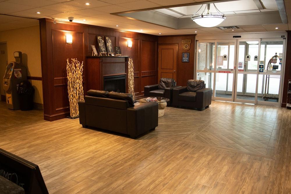 Days Inn By Wyndham Sudbury & Conference Centre Ngoại thất bức ảnh