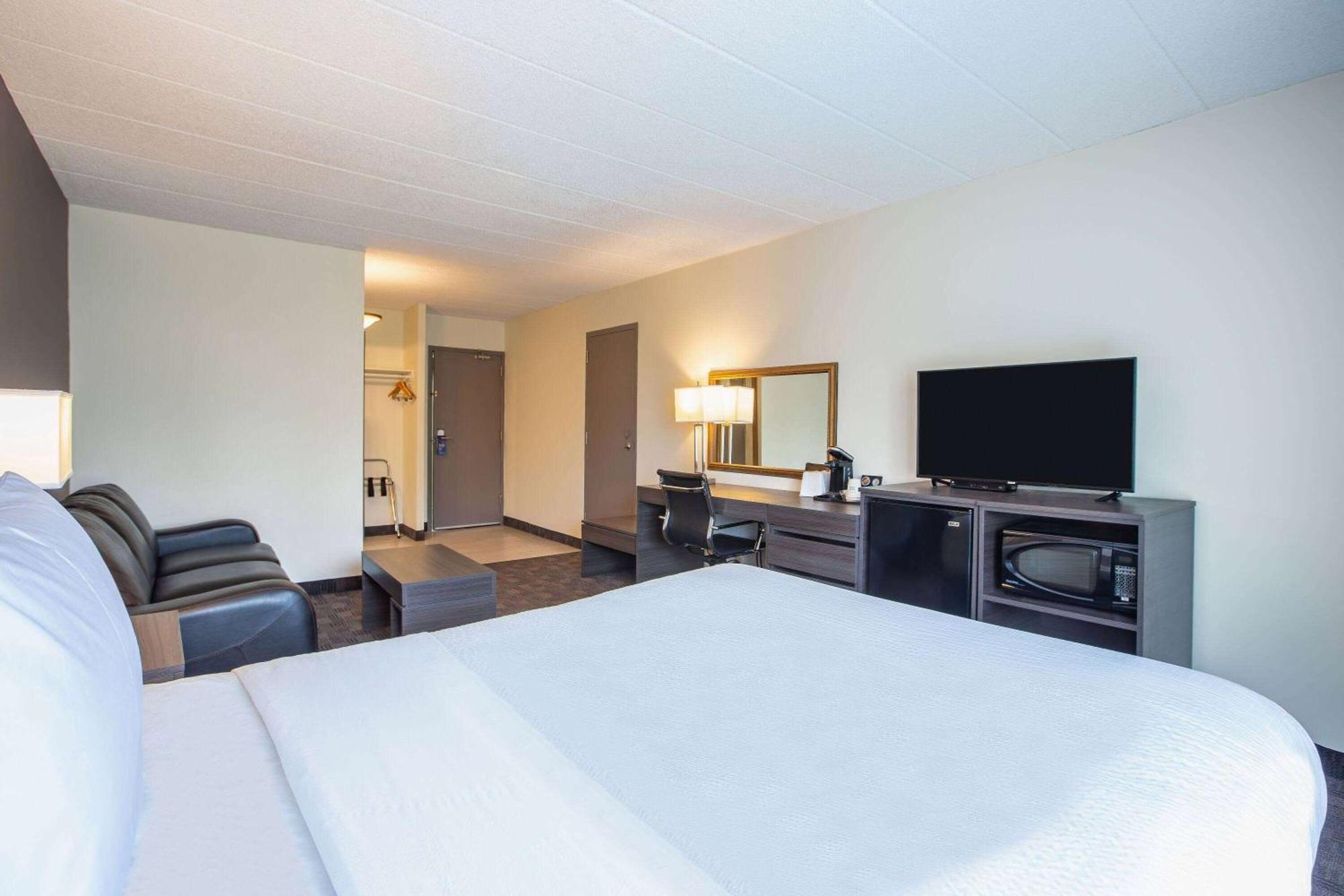 Days Inn By Wyndham Sudbury & Conference Centre Ngoại thất bức ảnh