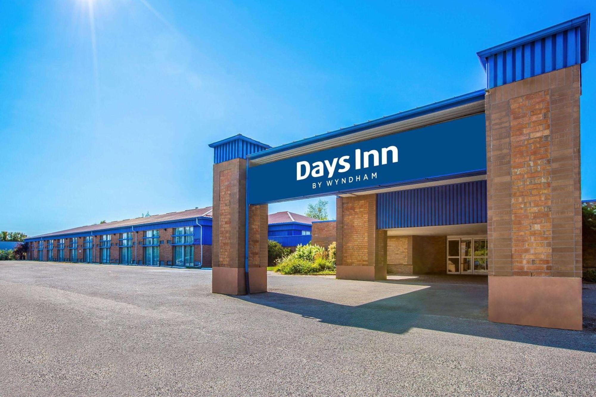 Days Inn By Wyndham Sudbury & Conference Centre Ngoại thất bức ảnh